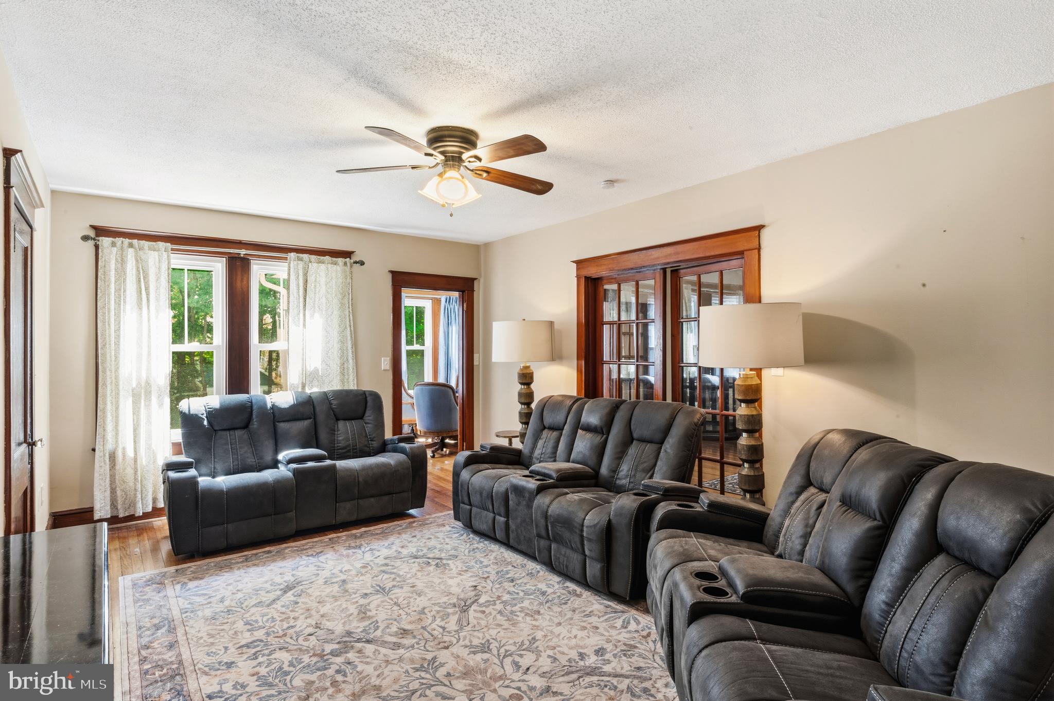 DAMASCUS OUTSIDE - Residential