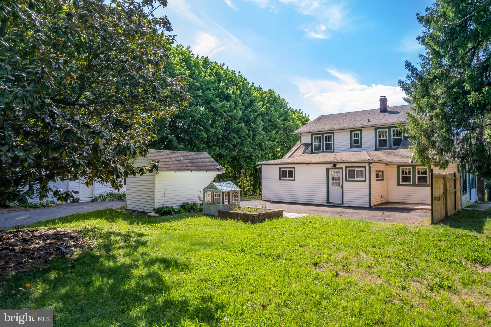 DAMASCUS OUTSIDE - Residential