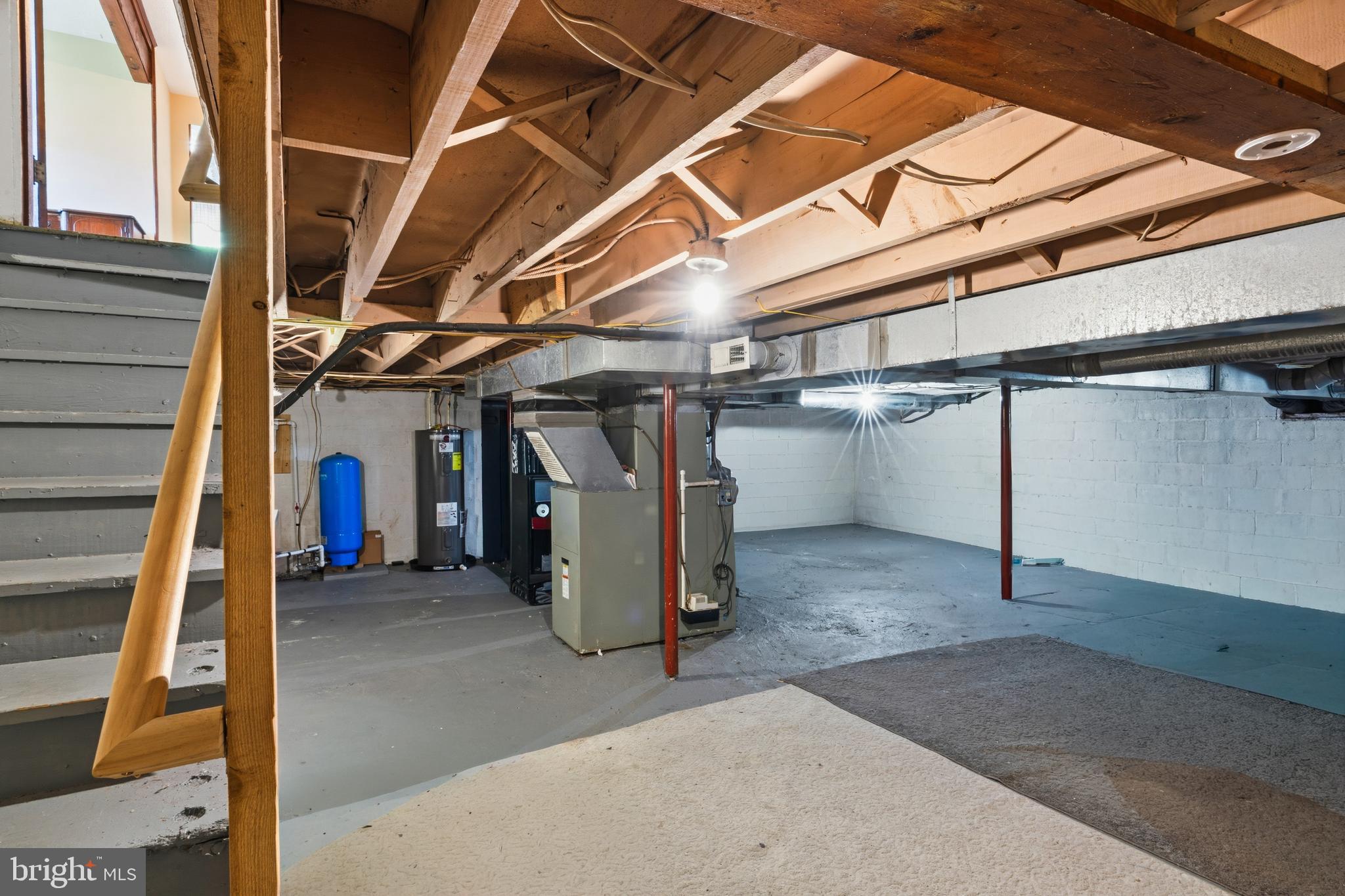 DAMASCUS OUTSIDE - Residential