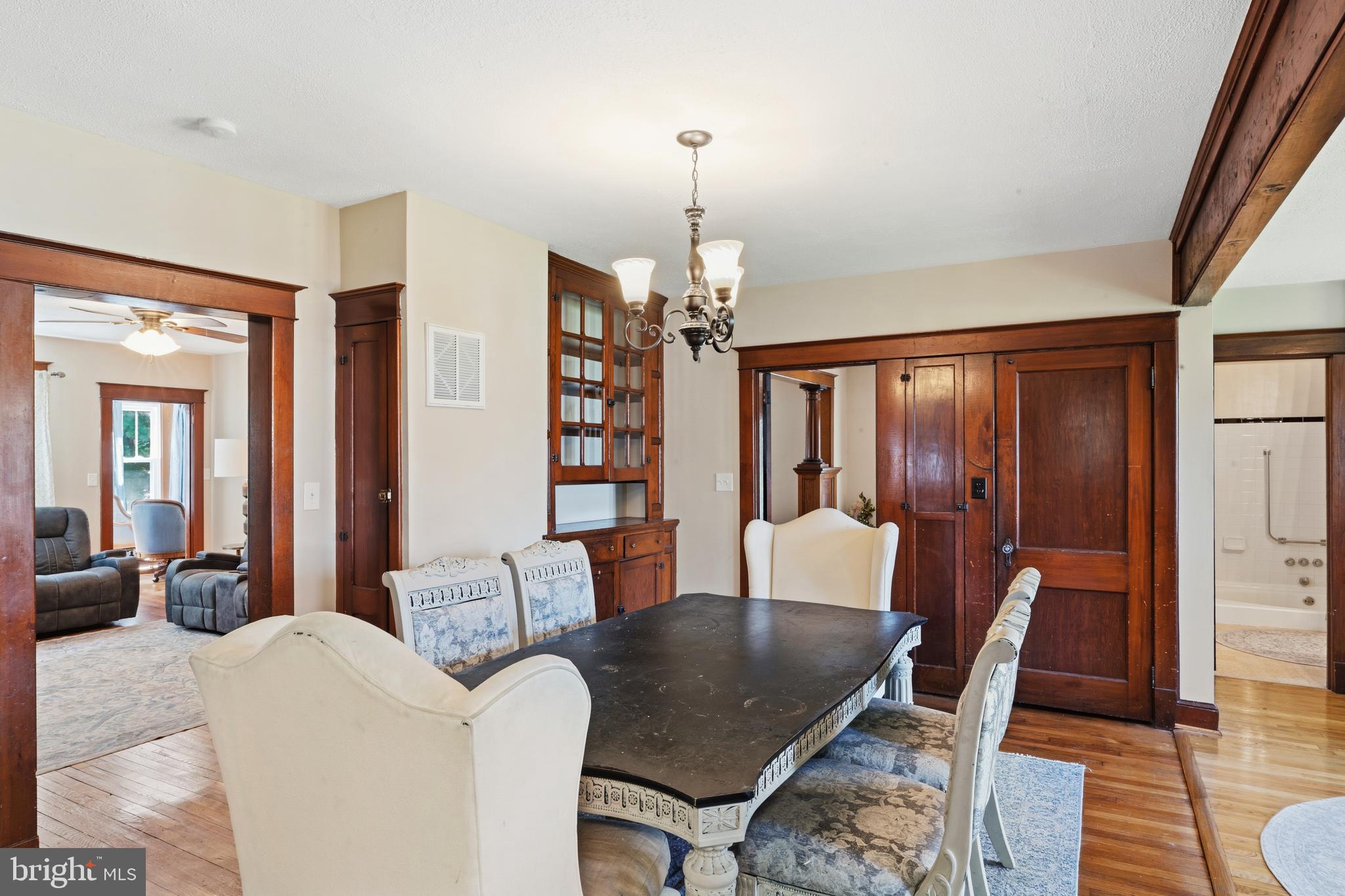 DAMASCUS OUTSIDE - Residential