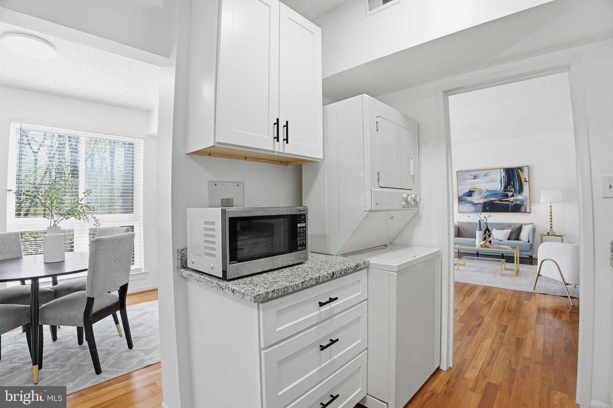 HUNTERS WOODS VILLAGE - Residential