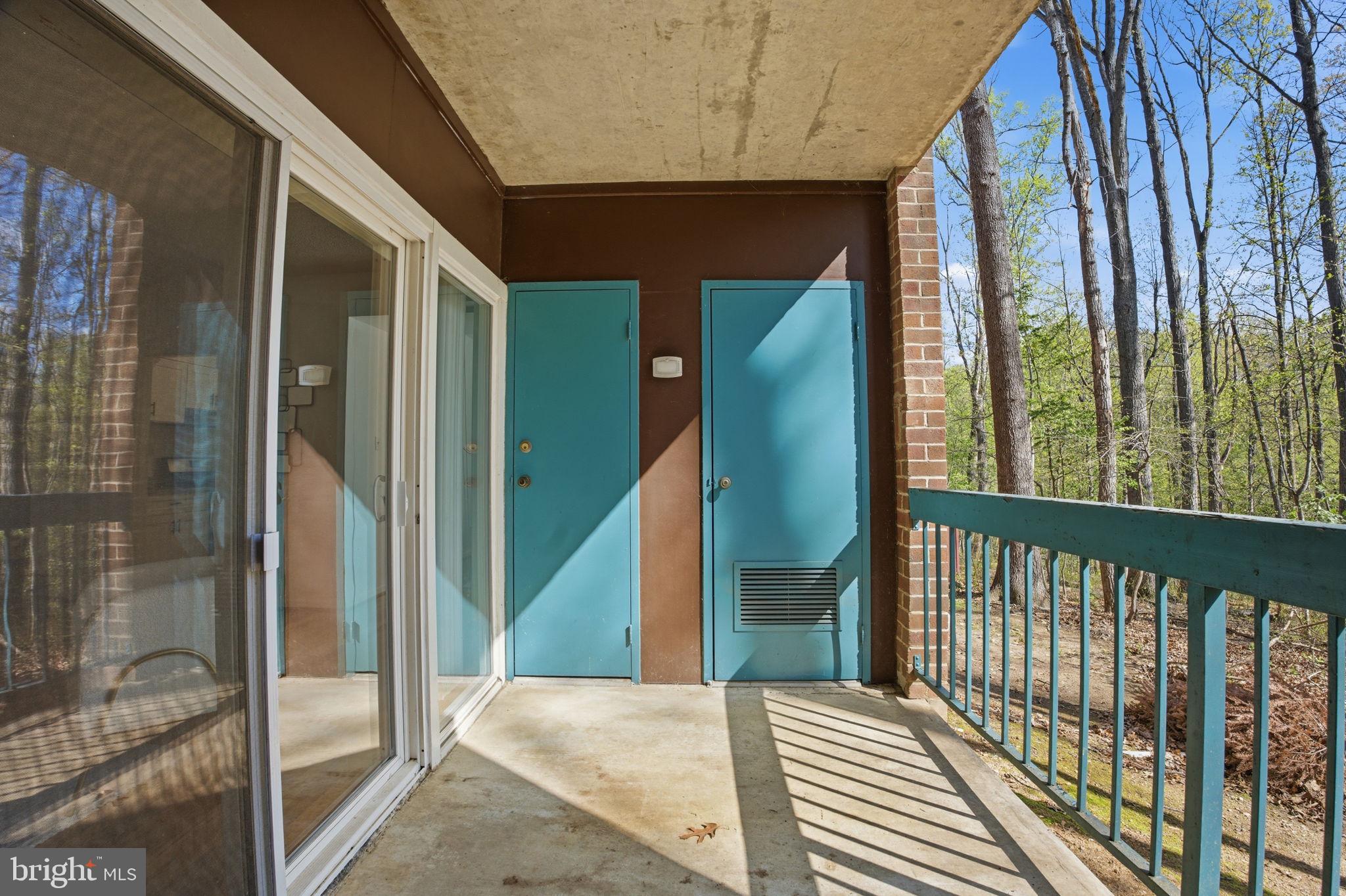 HUNTERS WOODS VILLAGE - Residential