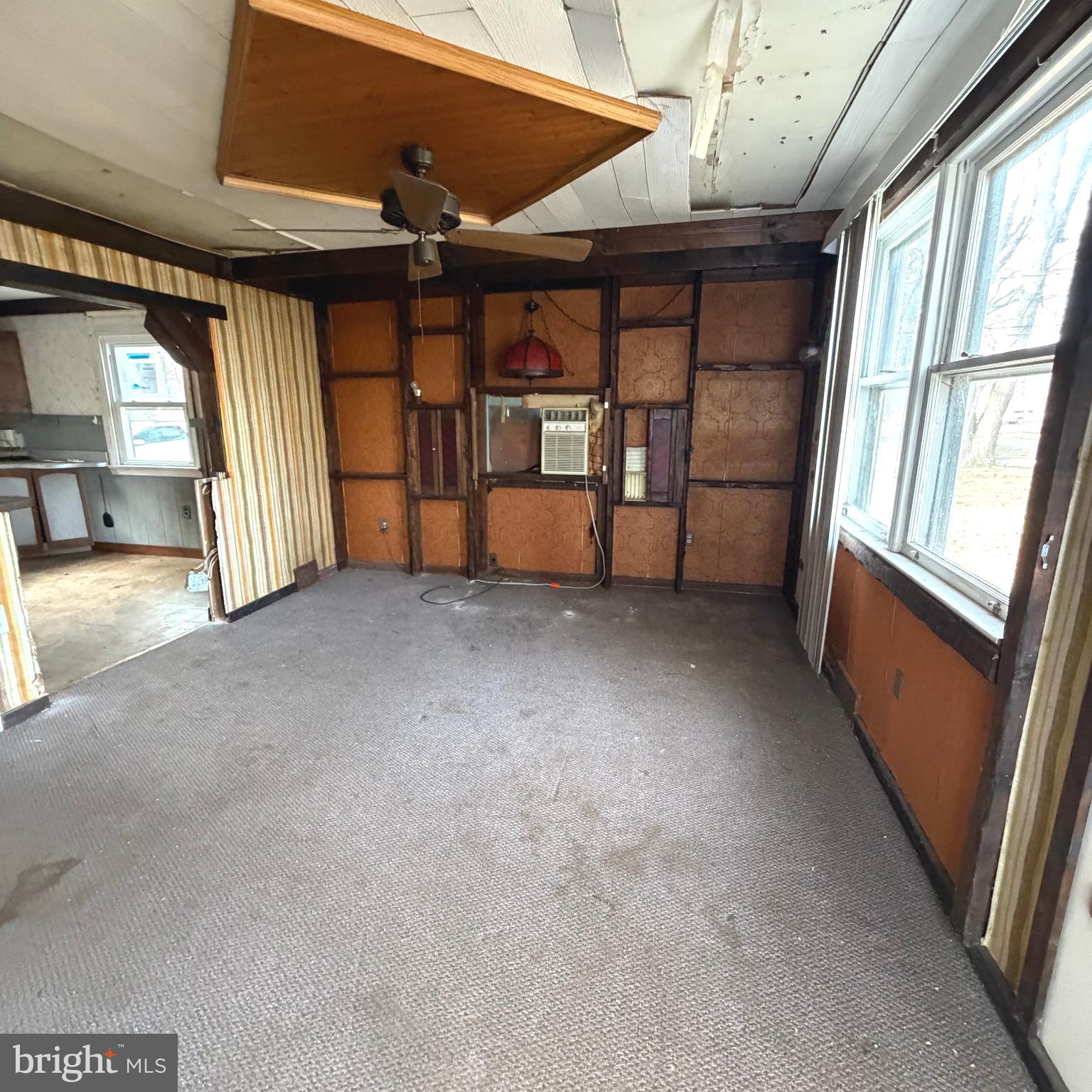 ELMWOOD TERR - Residential