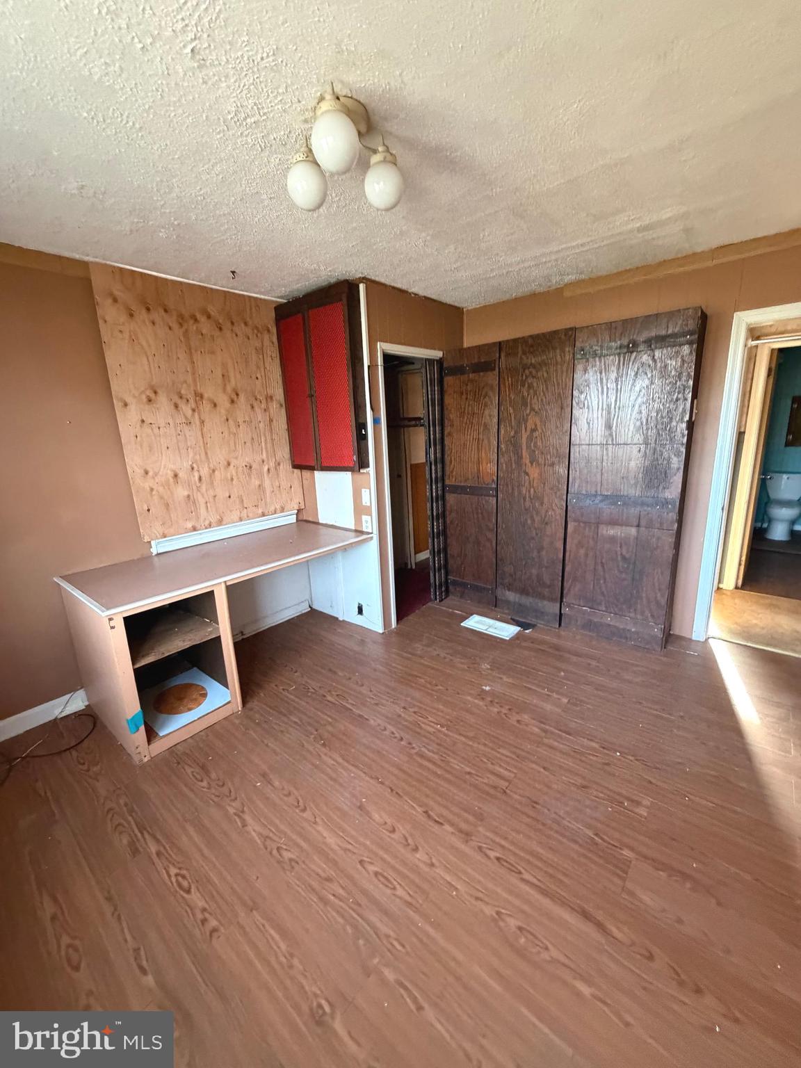 ELMWOOD TERR - Residential