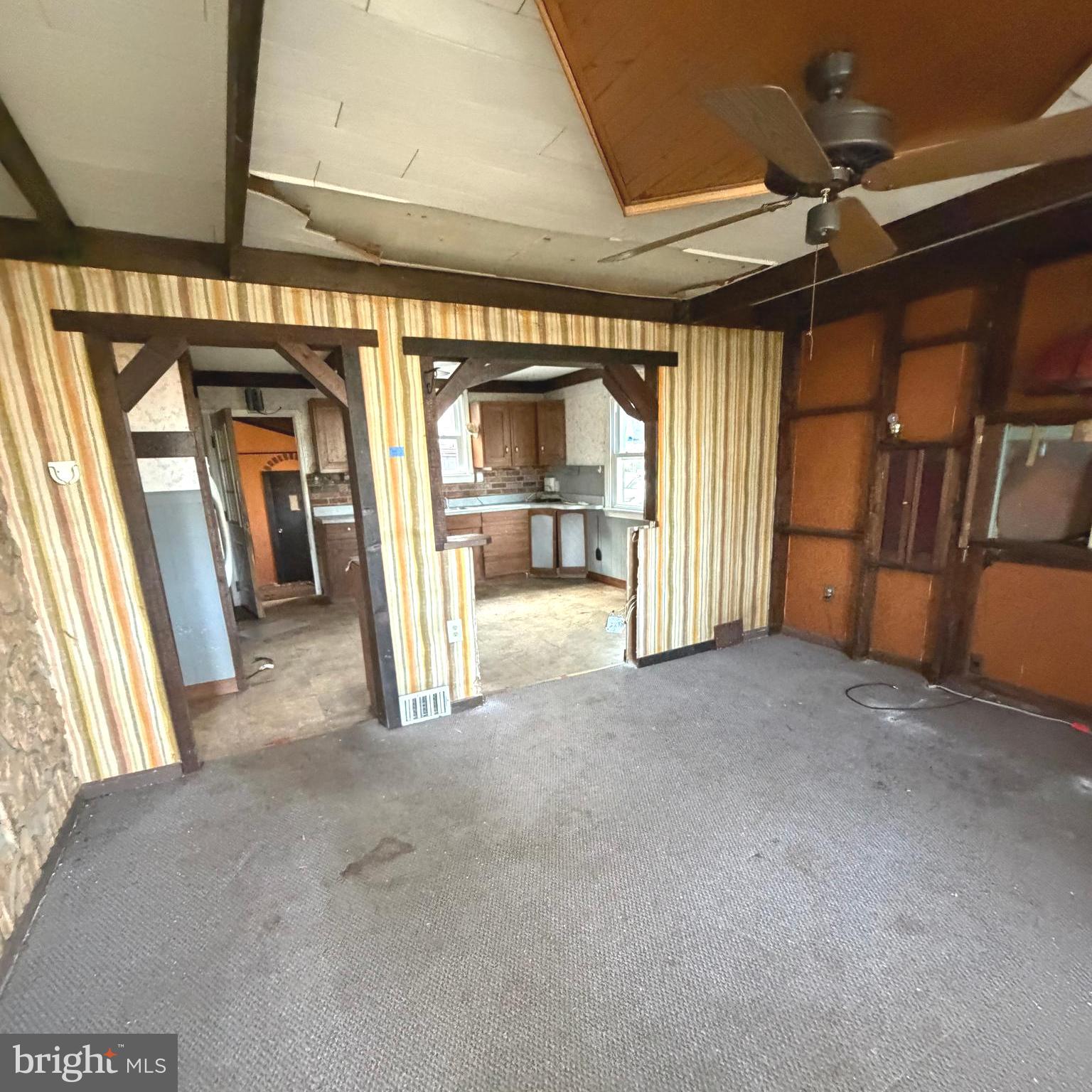 ELMWOOD TERR - Residential