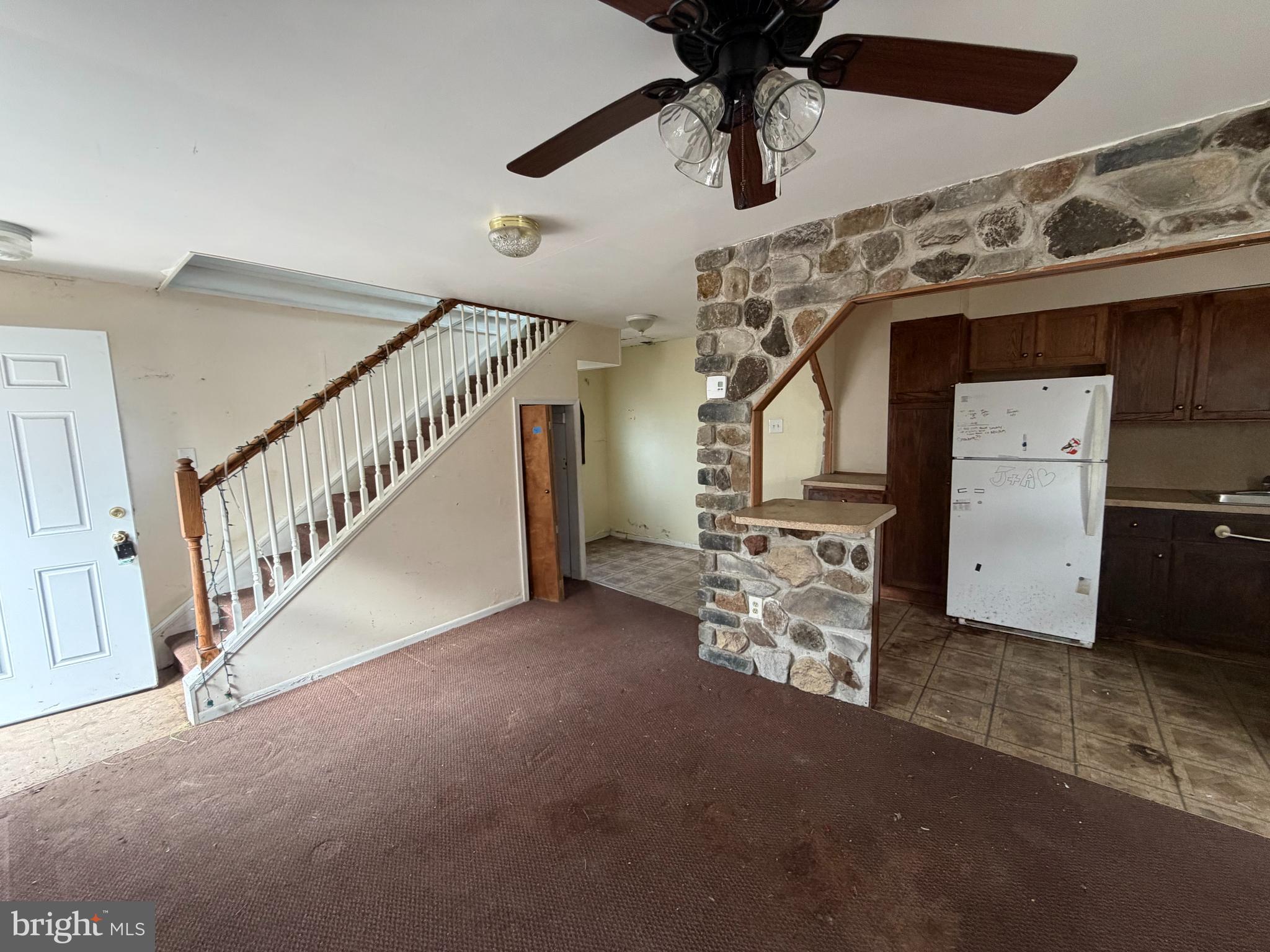 ELMWOOD TERR - Residential