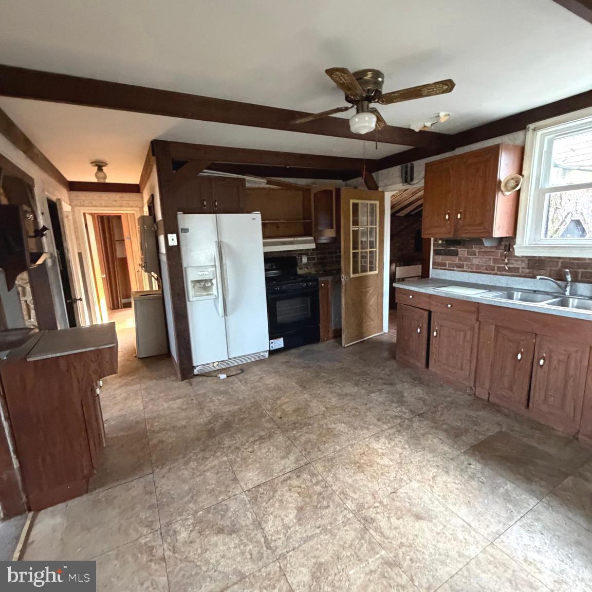 ELMWOOD TERR - Residential