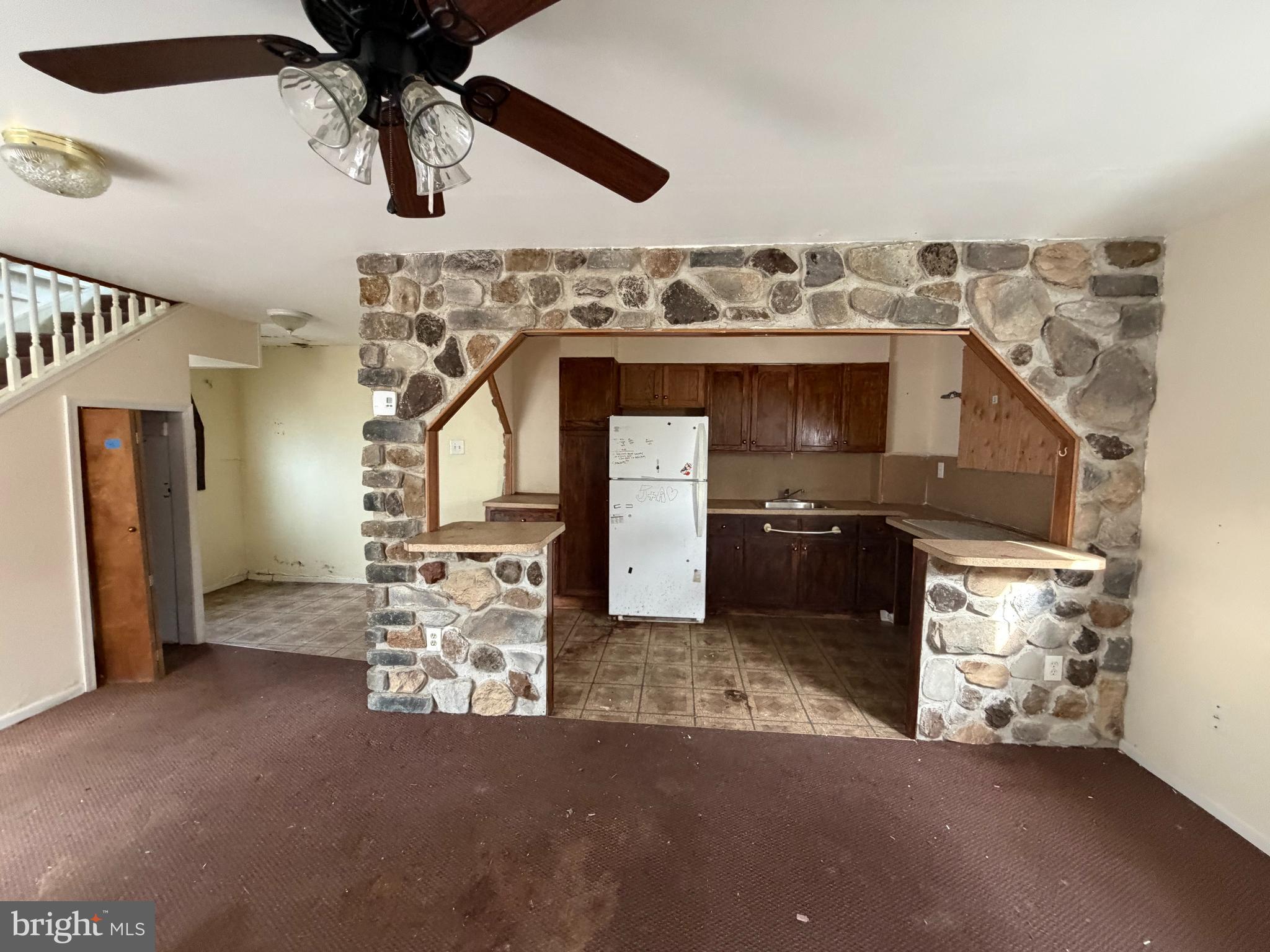 ELMWOOD TERR - Residential