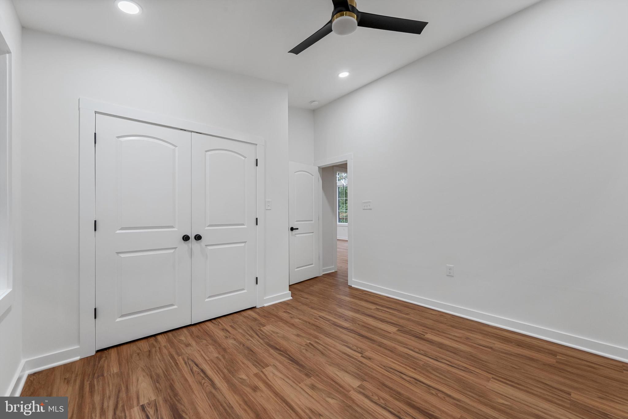 RIVERSIDE - Residential