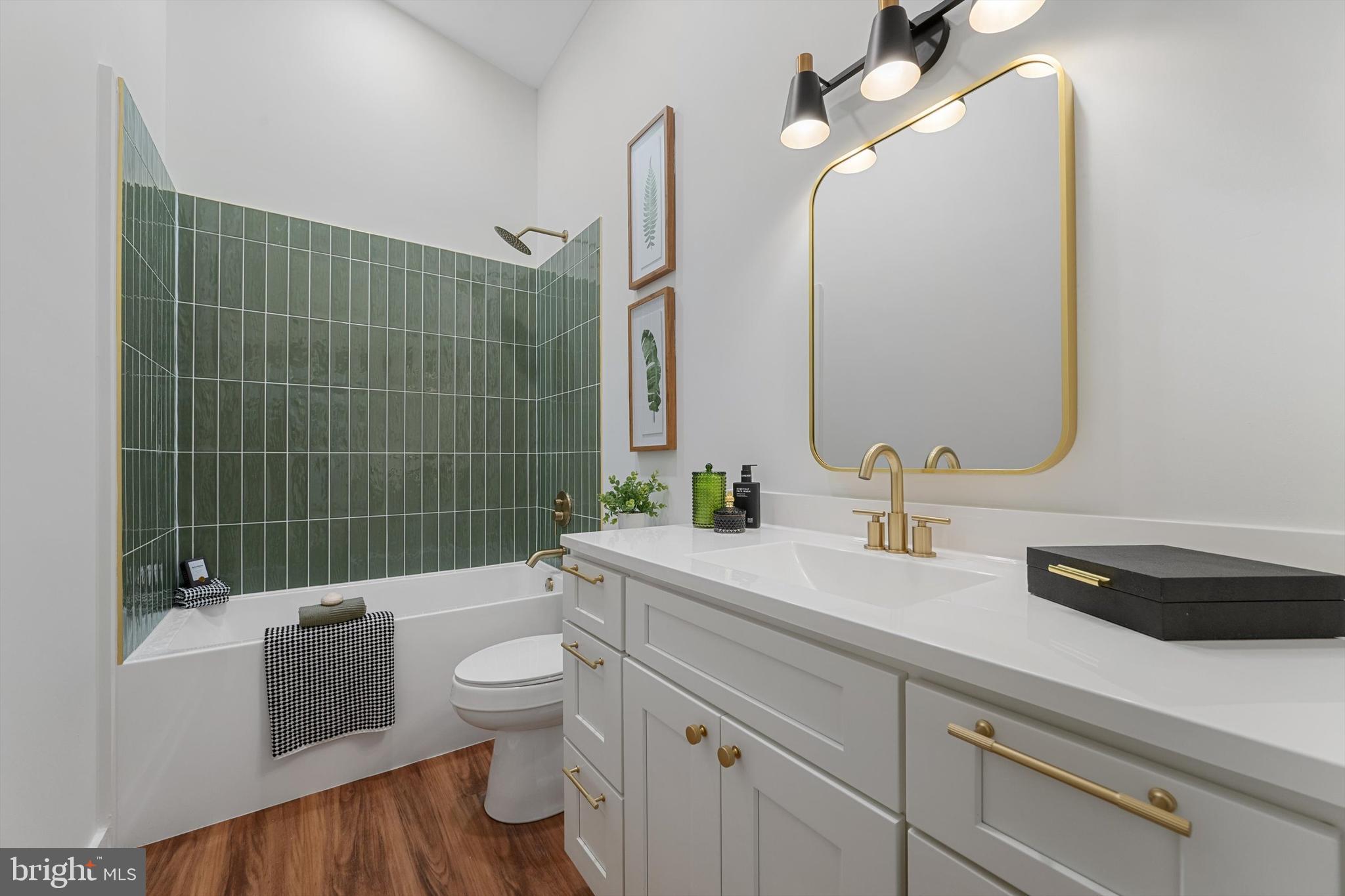 RIVERSIDE - Residential