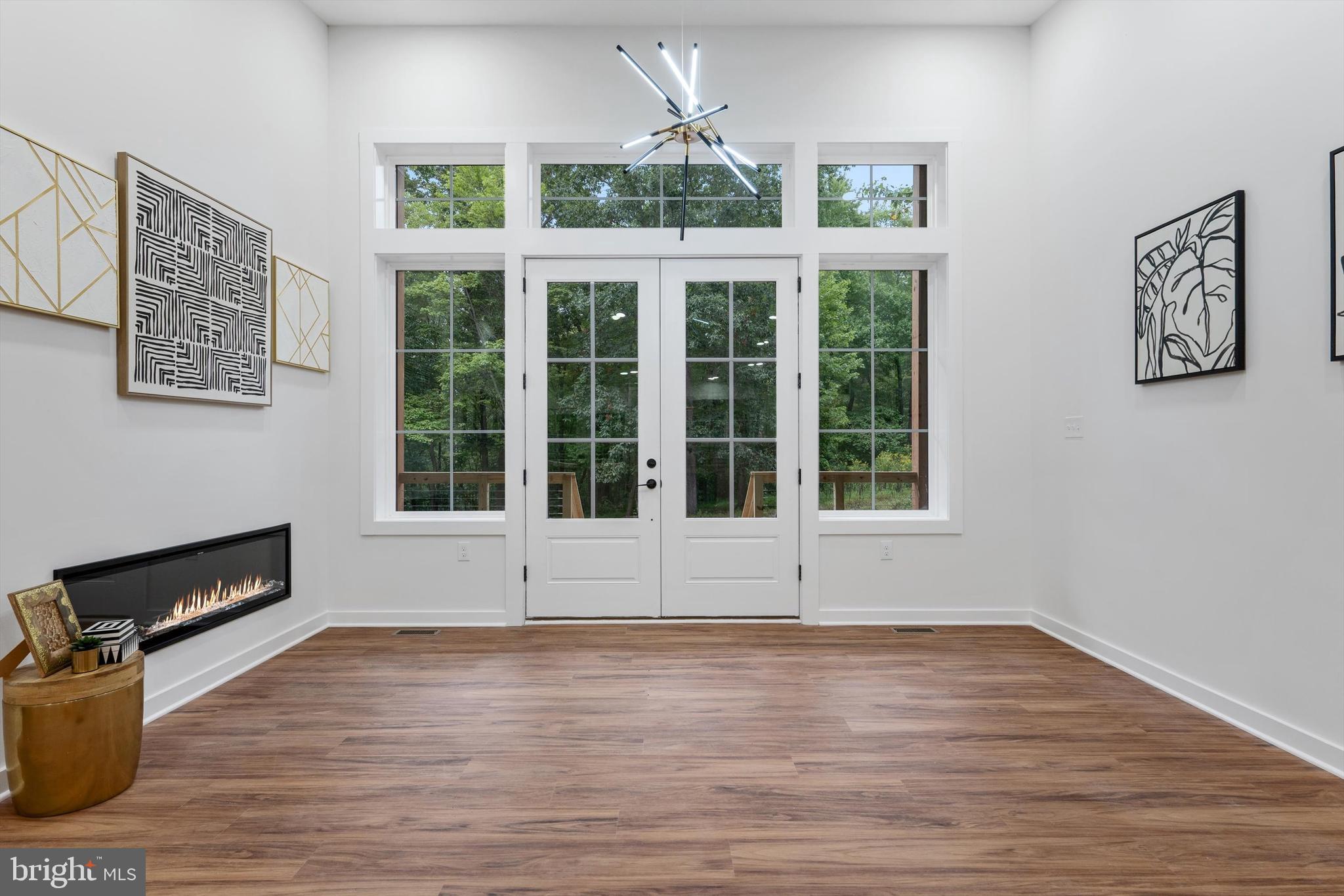 RIVERSIDE - Residential