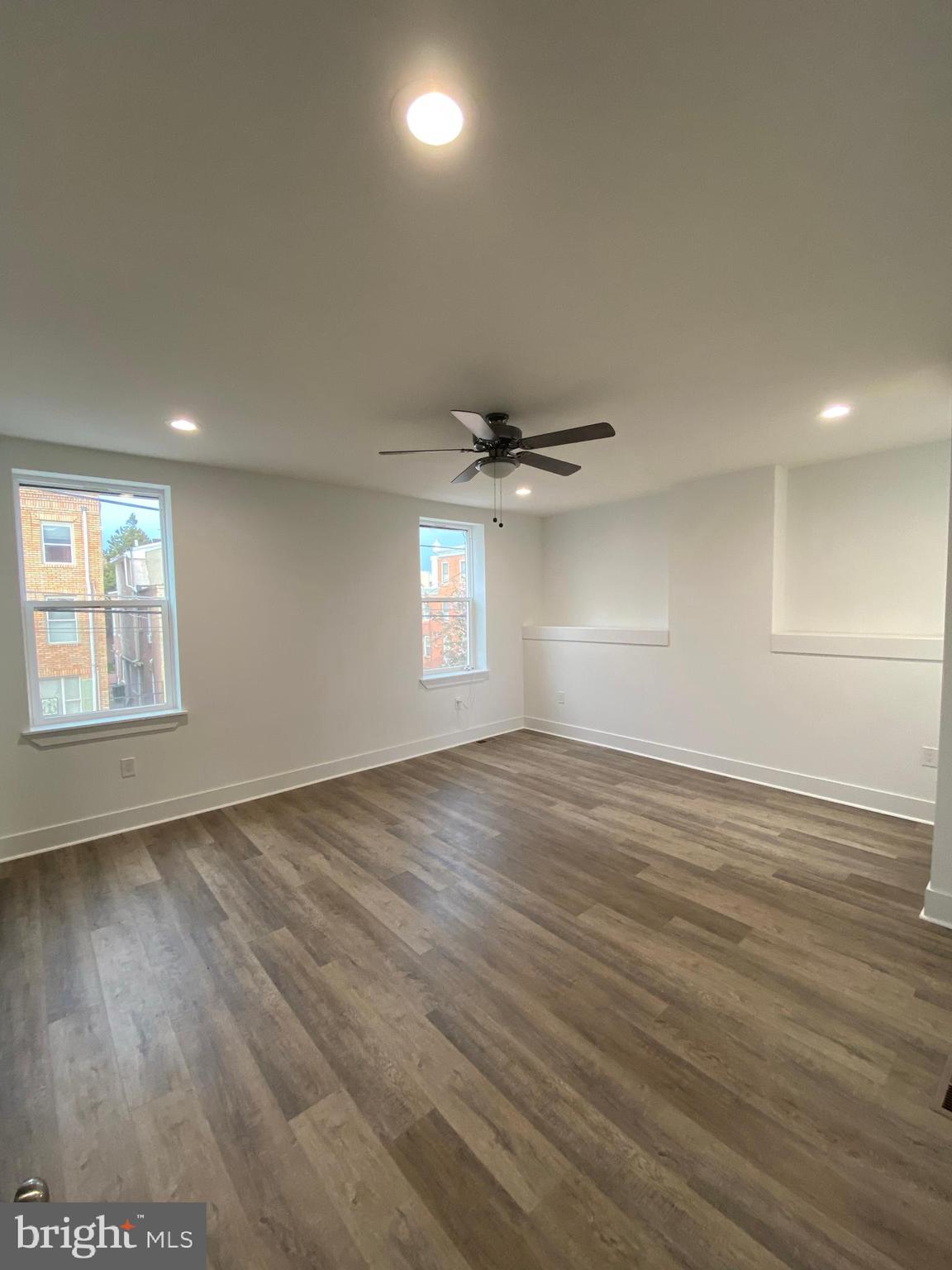 PORT RICHMOND - Residential