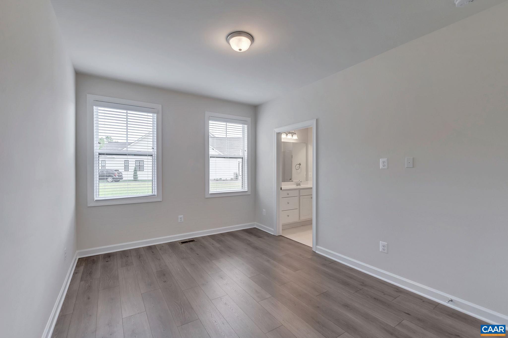 MEADOW BROOK - Residential