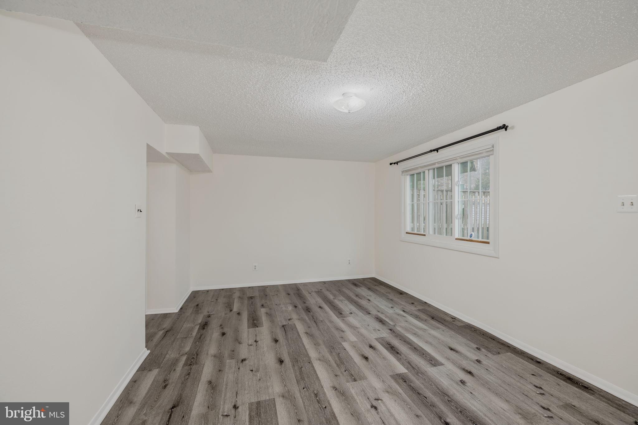 NEWINGTON FOREST - Residential