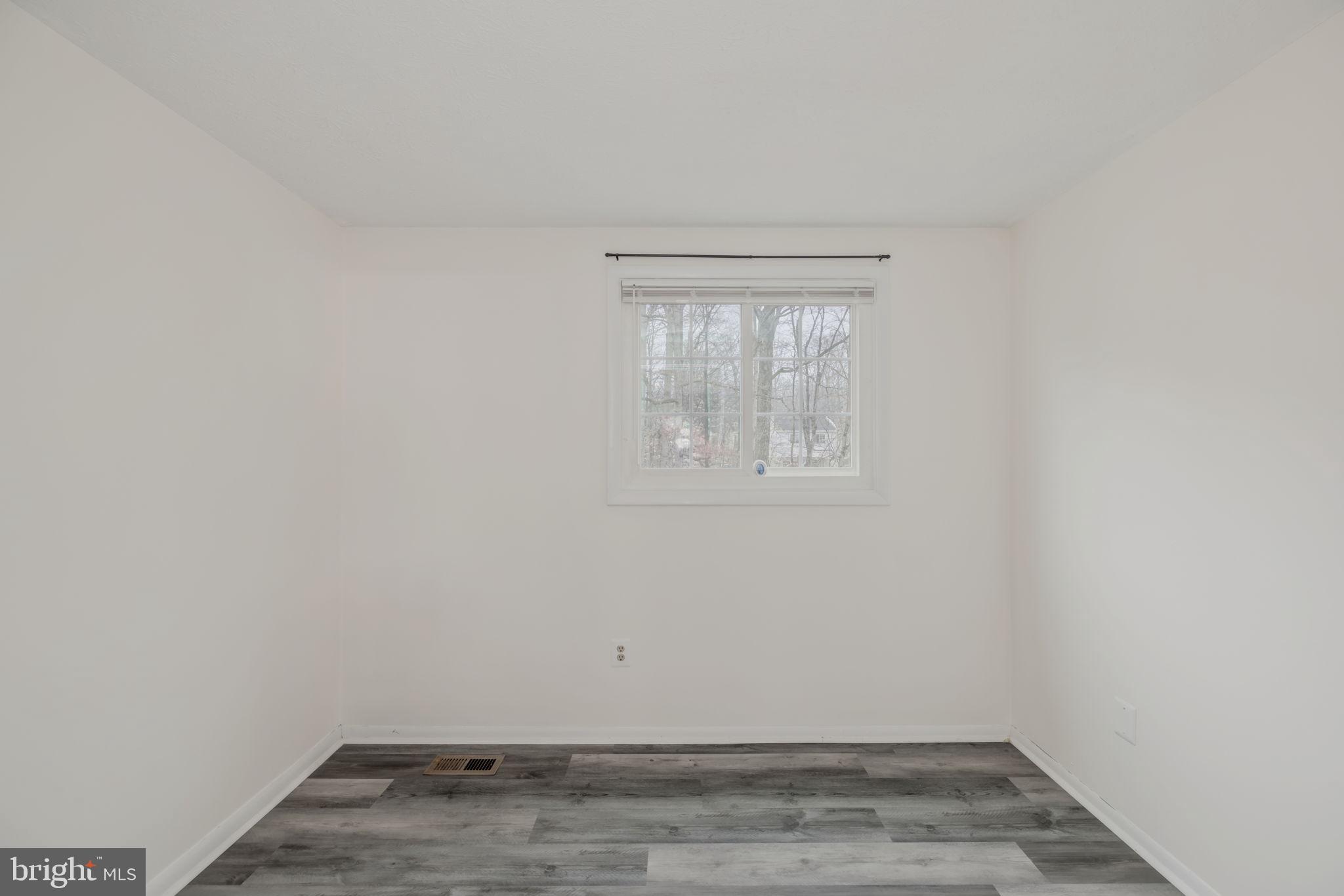 NEWINGTON FOREST - Residential