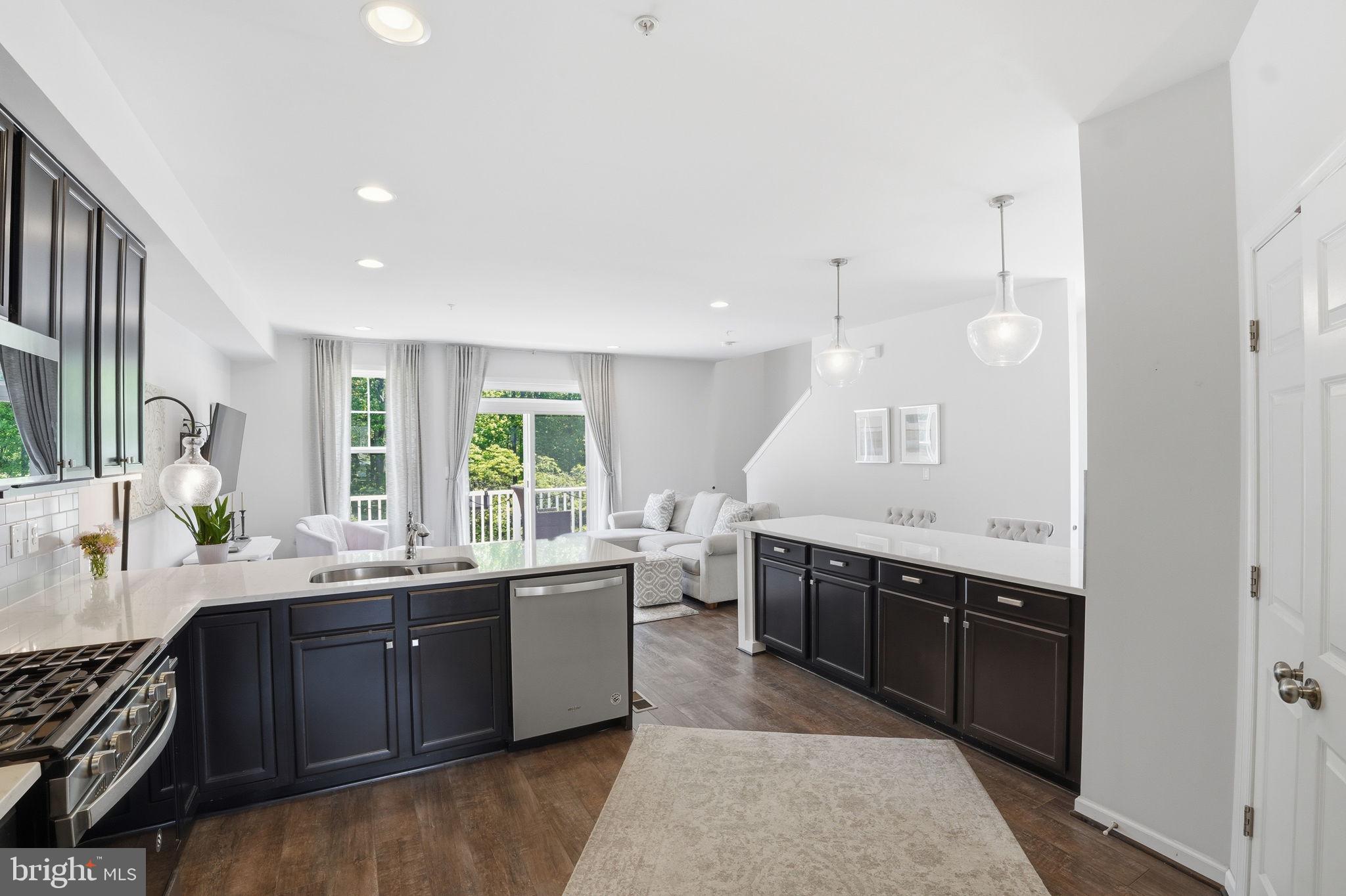 BRADFORD'S LANDING - Residential