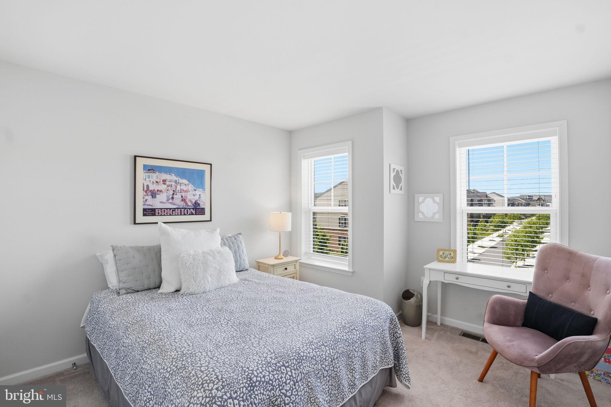 BRADFORD'S LANDING - Residential