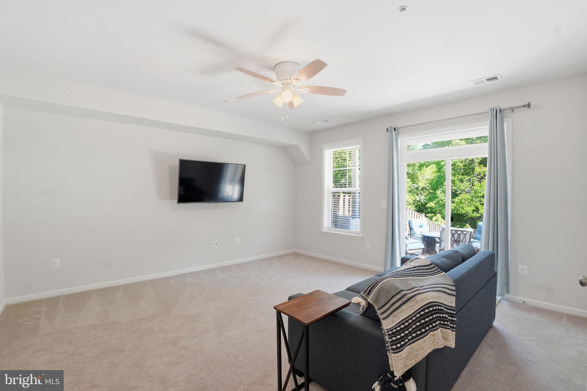 BRADFORD'S LANDING - Residential