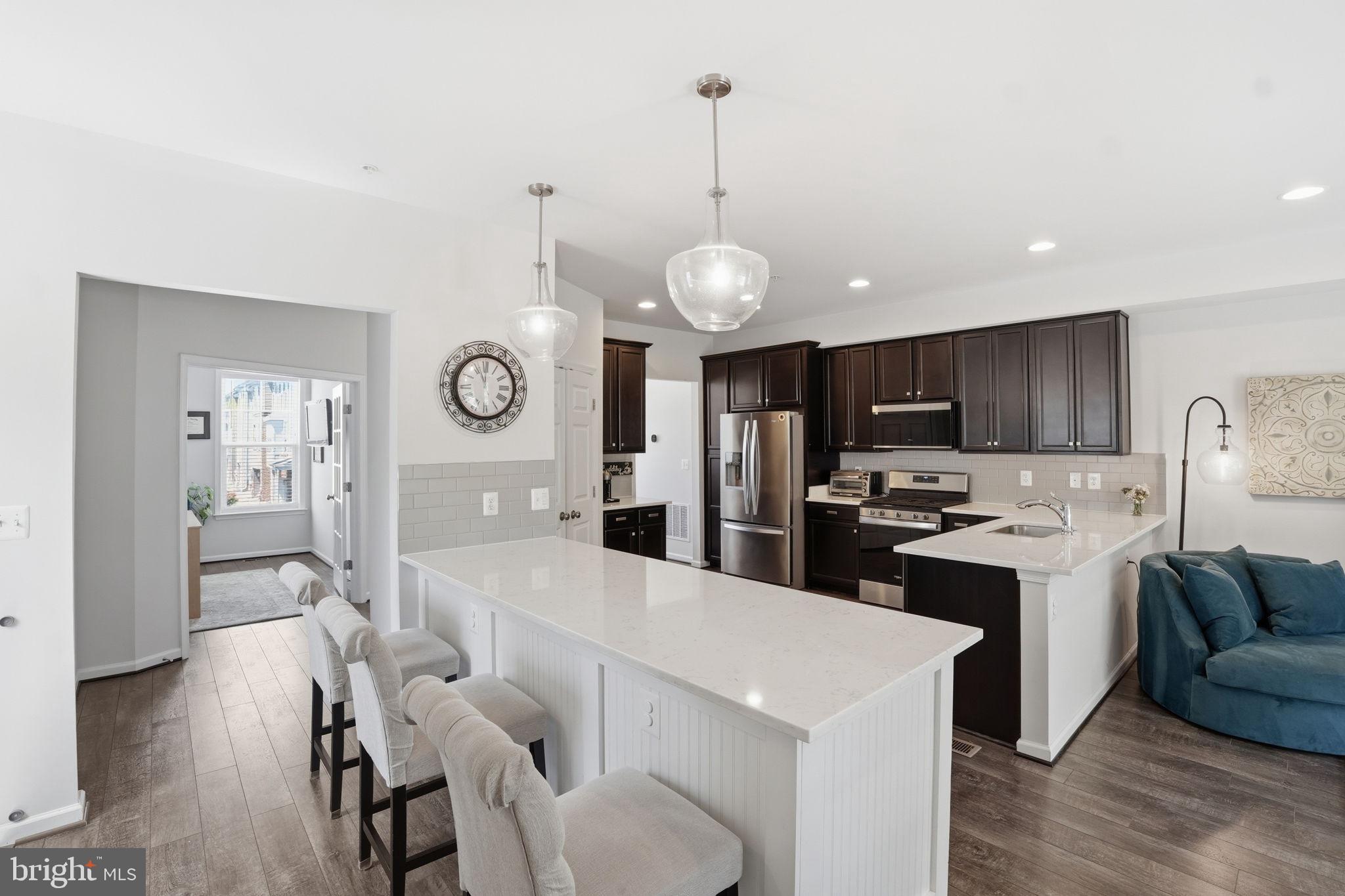 BRADFORD'S LANDING - Residential