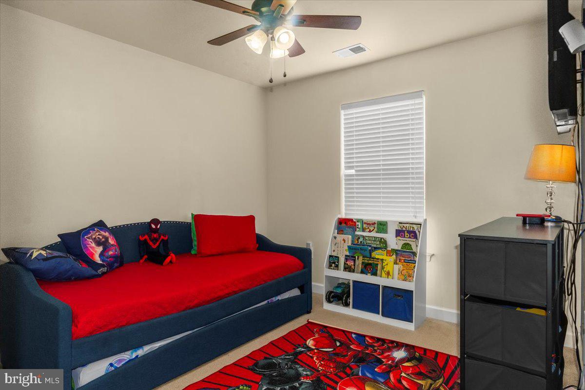 OAK TREE LANDING - Residential