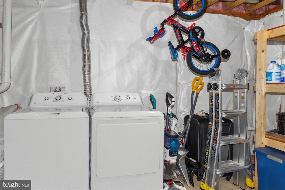 OAK TREE LANDING - Residential