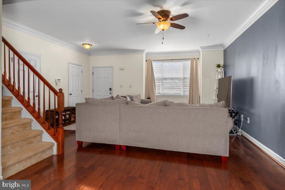 OAK TREE LANDING - Residential