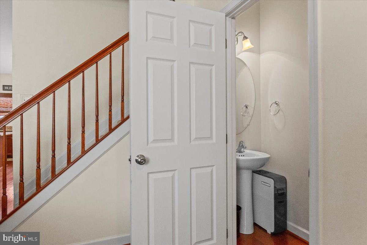 OAK TREE LANDING - Residential