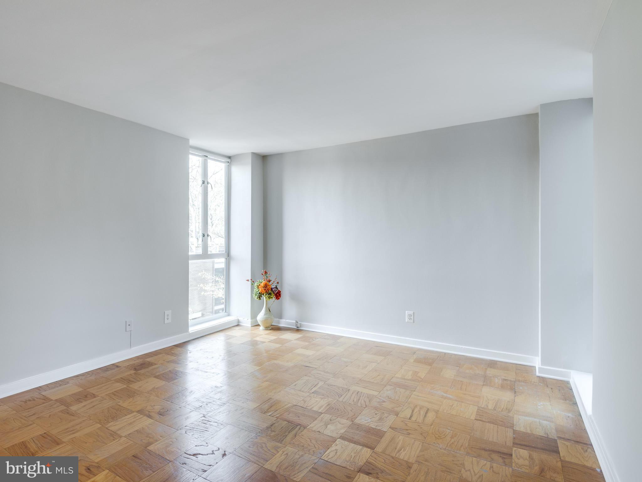 LAKE ANNE OF RESTON - Residential