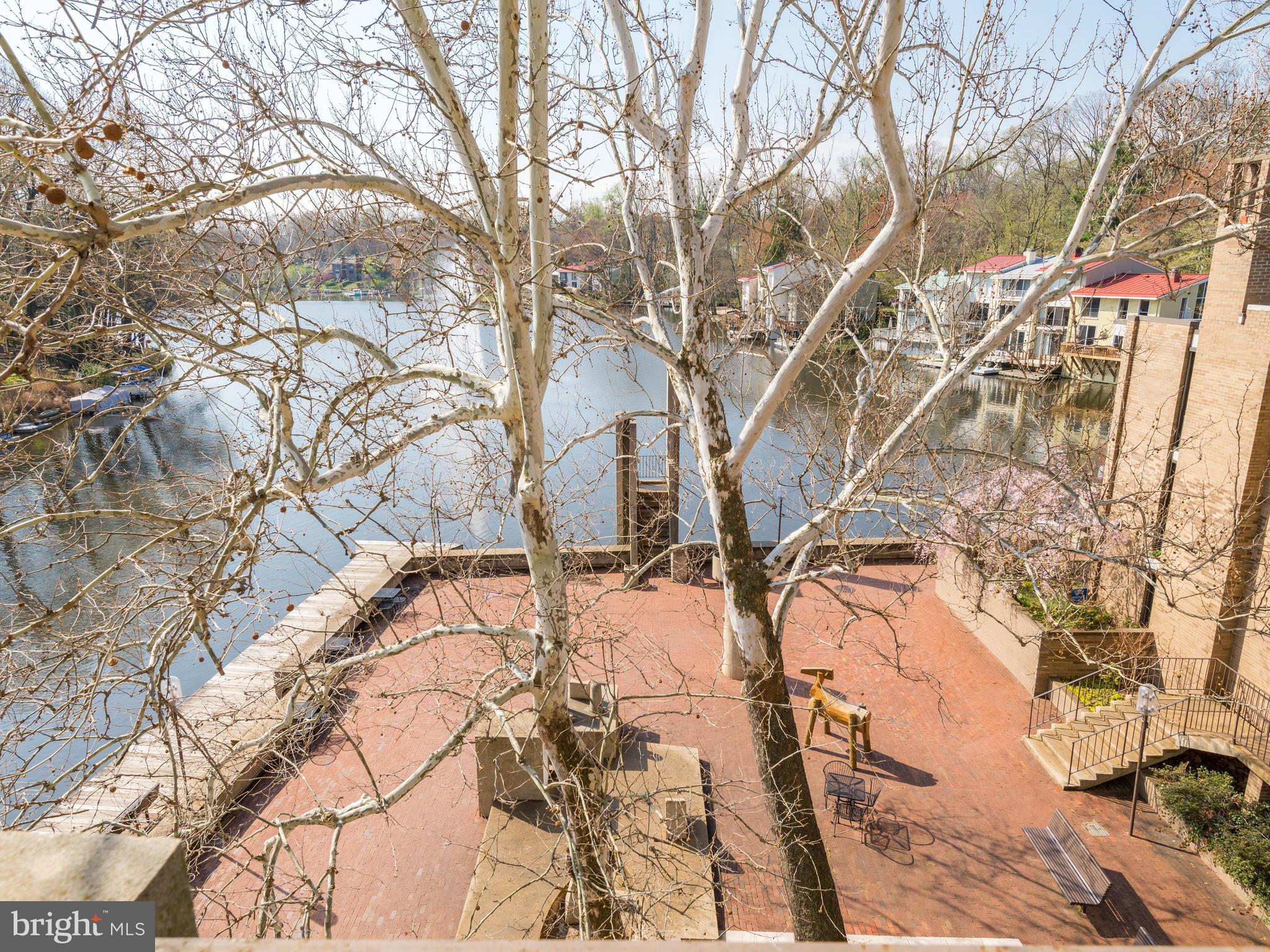 LAKE ANNE OF RESTON - Residential