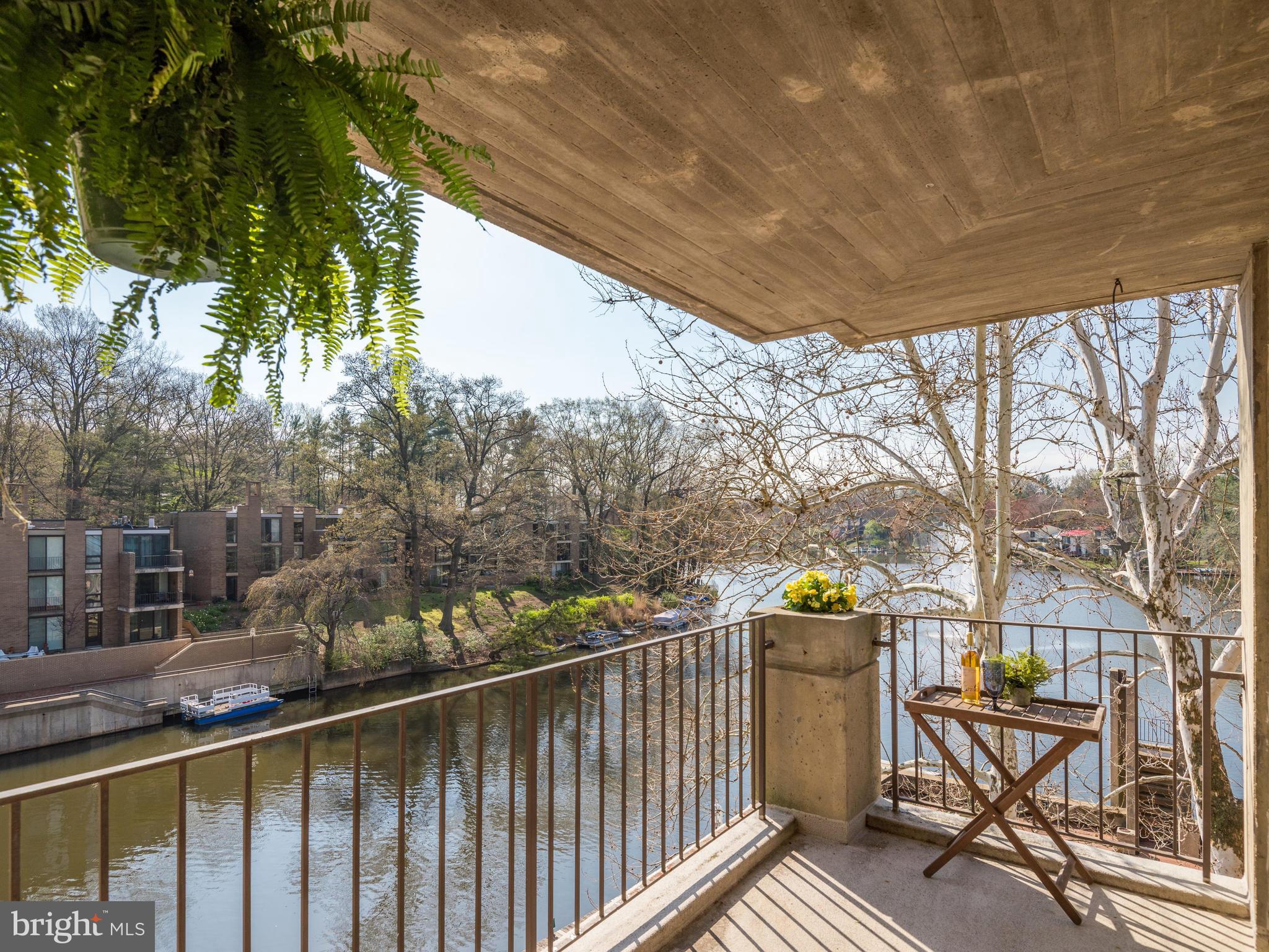 LAKE ANNE OF RESTON - Residential
