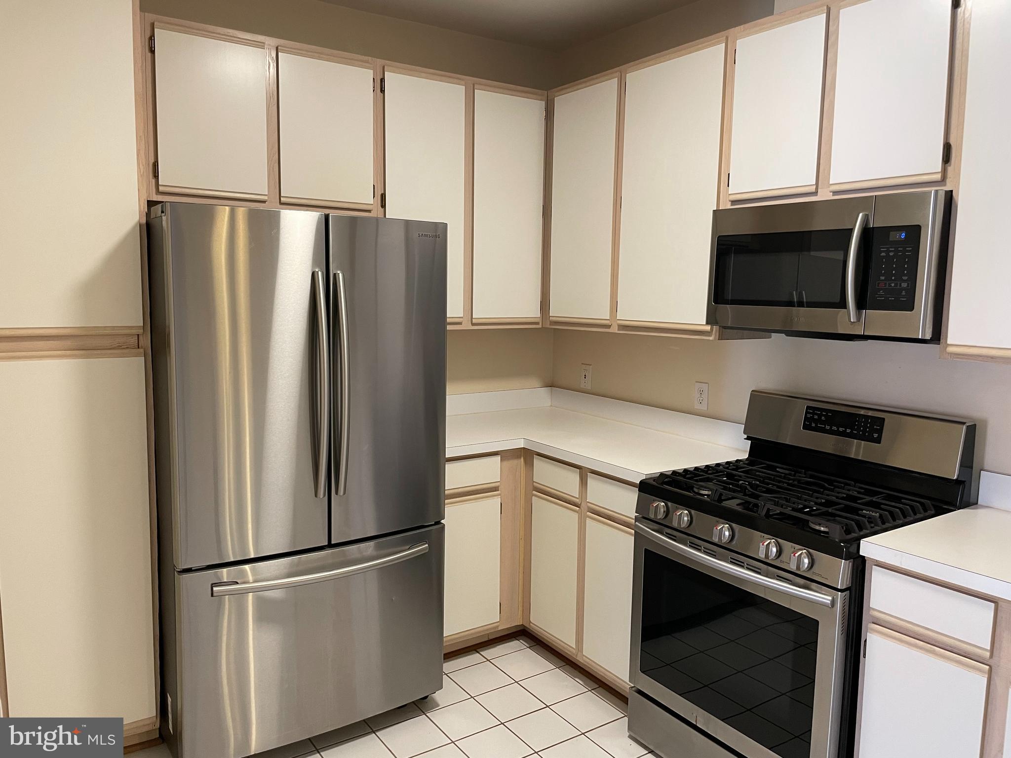 KING FARM - Residential Lease