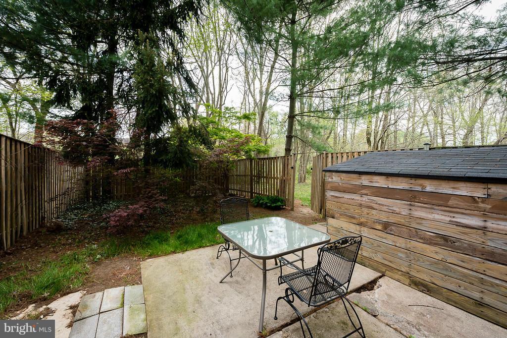 LEISHEAR VILLAGE - Residential