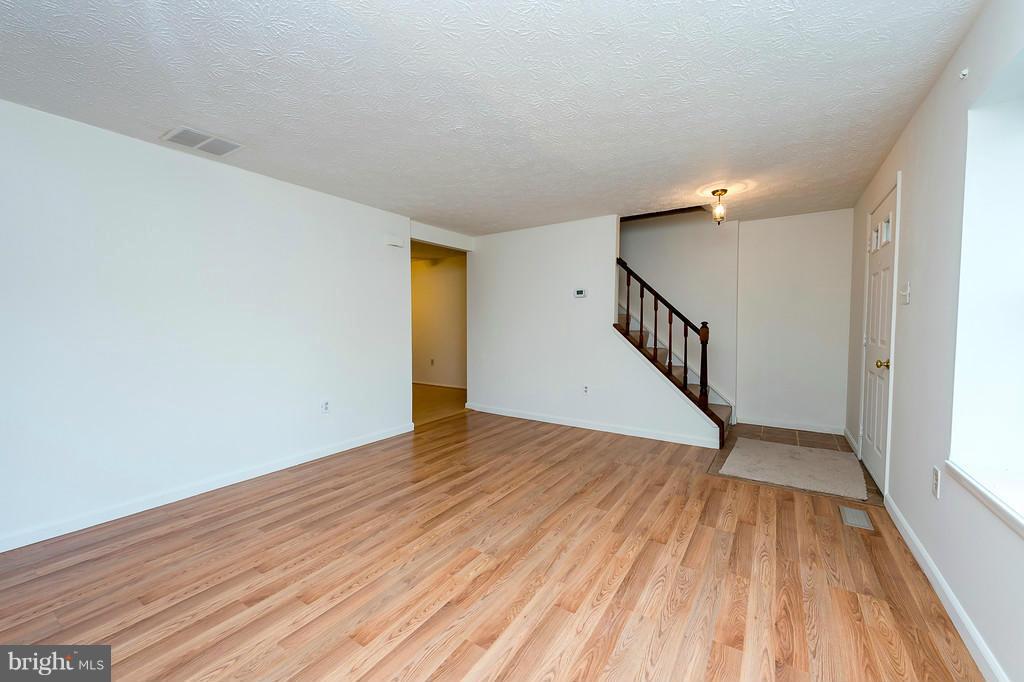 LEISHEAR VILLAGE - Residential