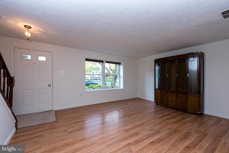 LEISHEAR VILLAGE - Residential