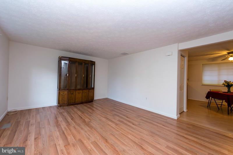 LEISHEAR VILLAGE - Residential