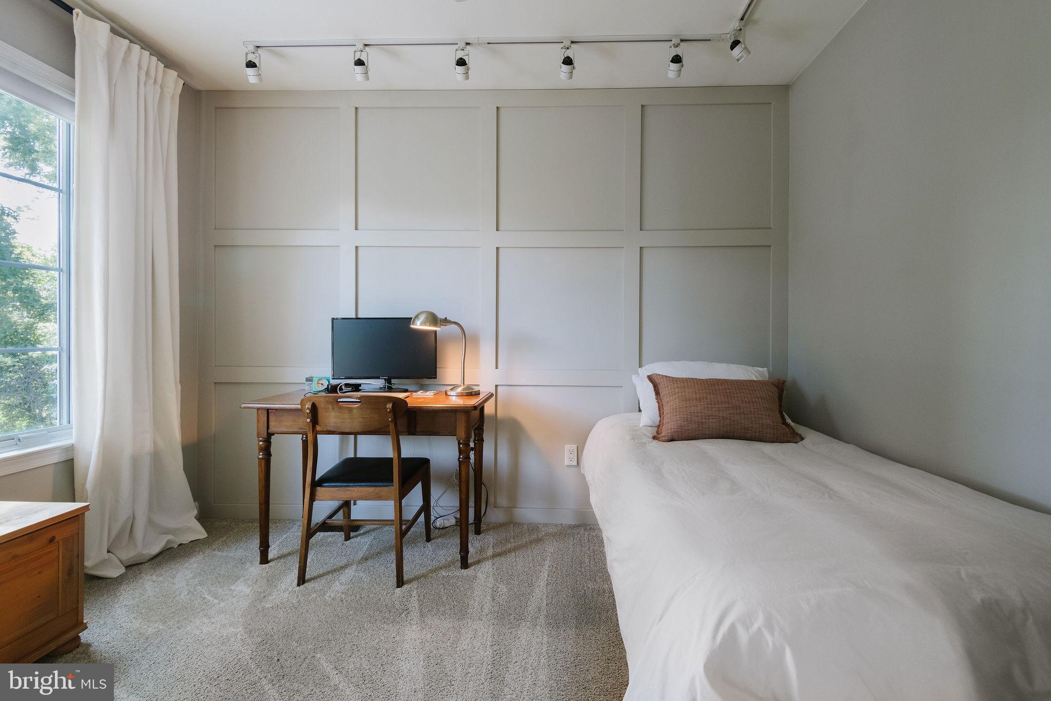 DAVENPORT MEADOWS - Residential