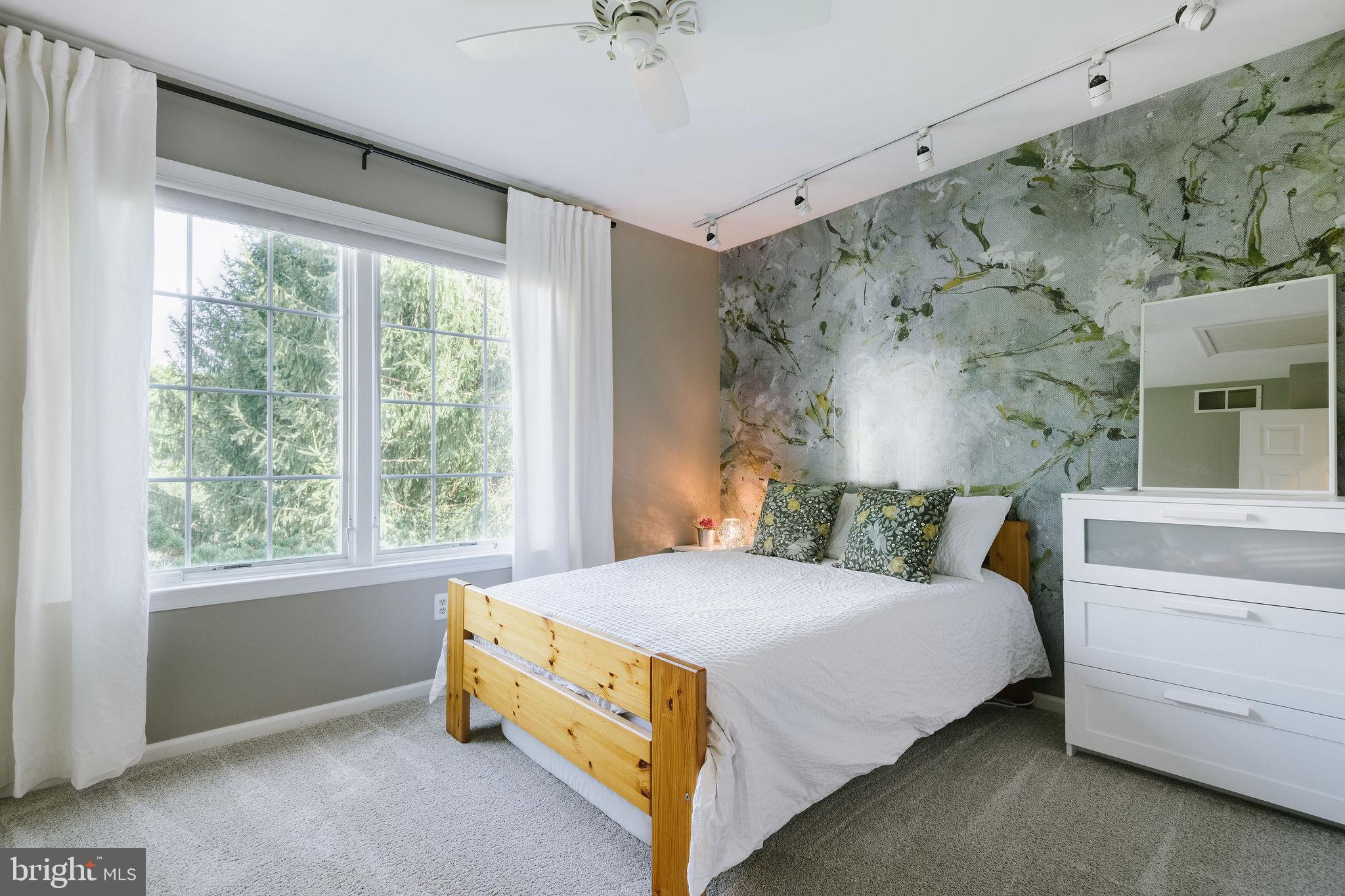 DAVENPORT MEADOWS - Residential