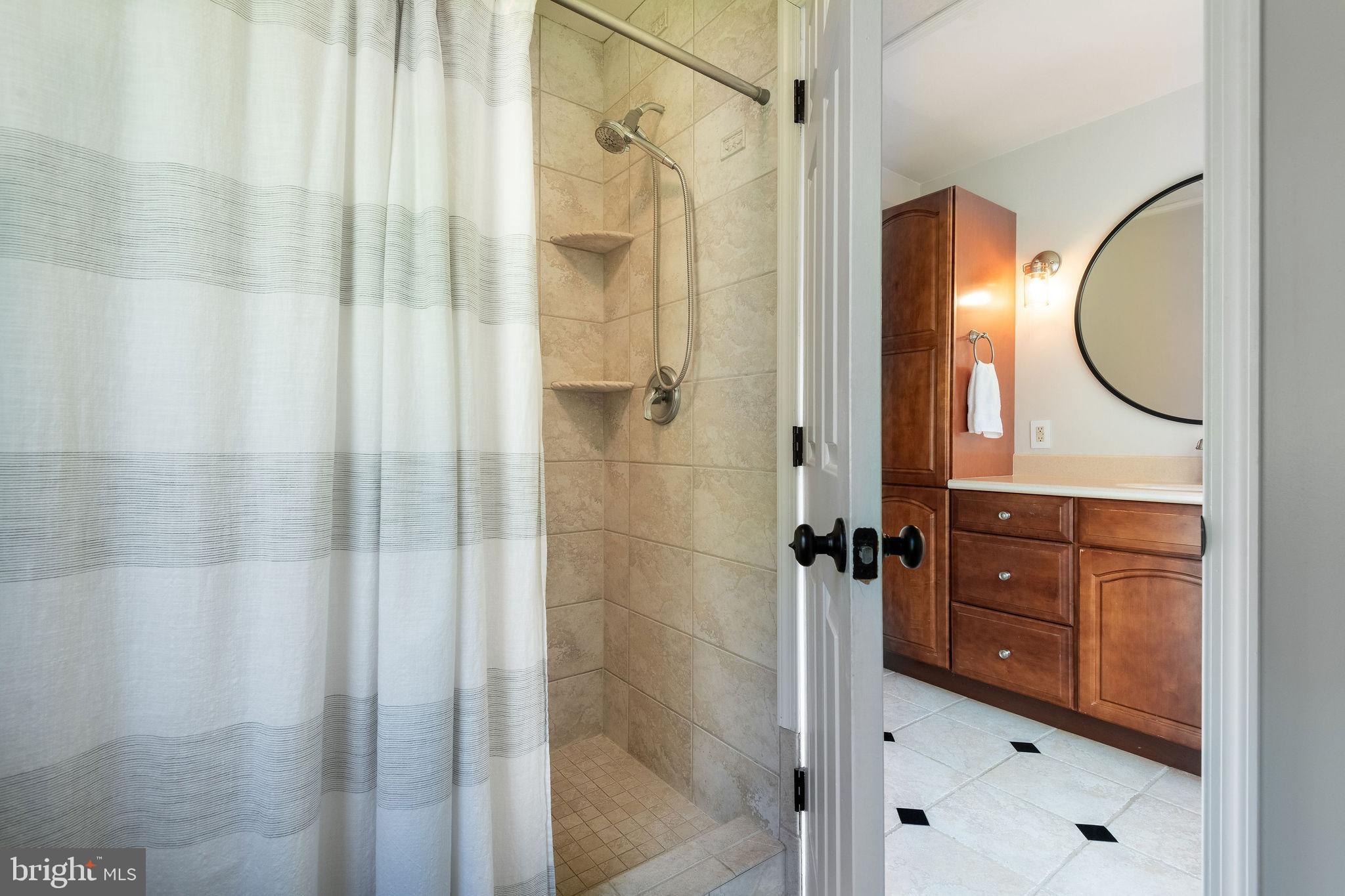 DAVENPORT MEADOWS - Residential