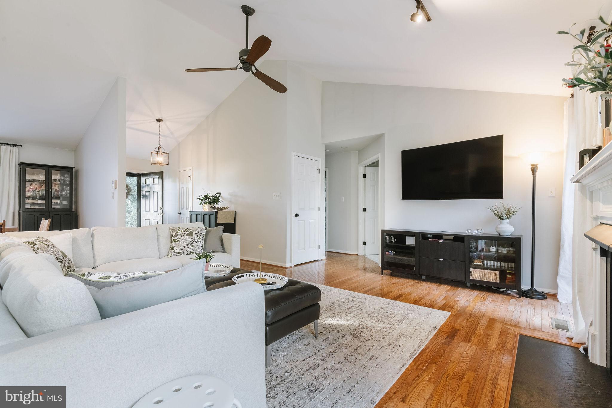 DAVENPORT MEADOWS - Residential