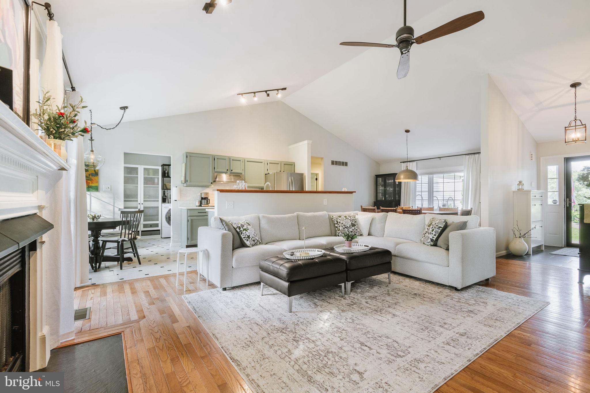 DAVENPORT MEADOWS - Residential