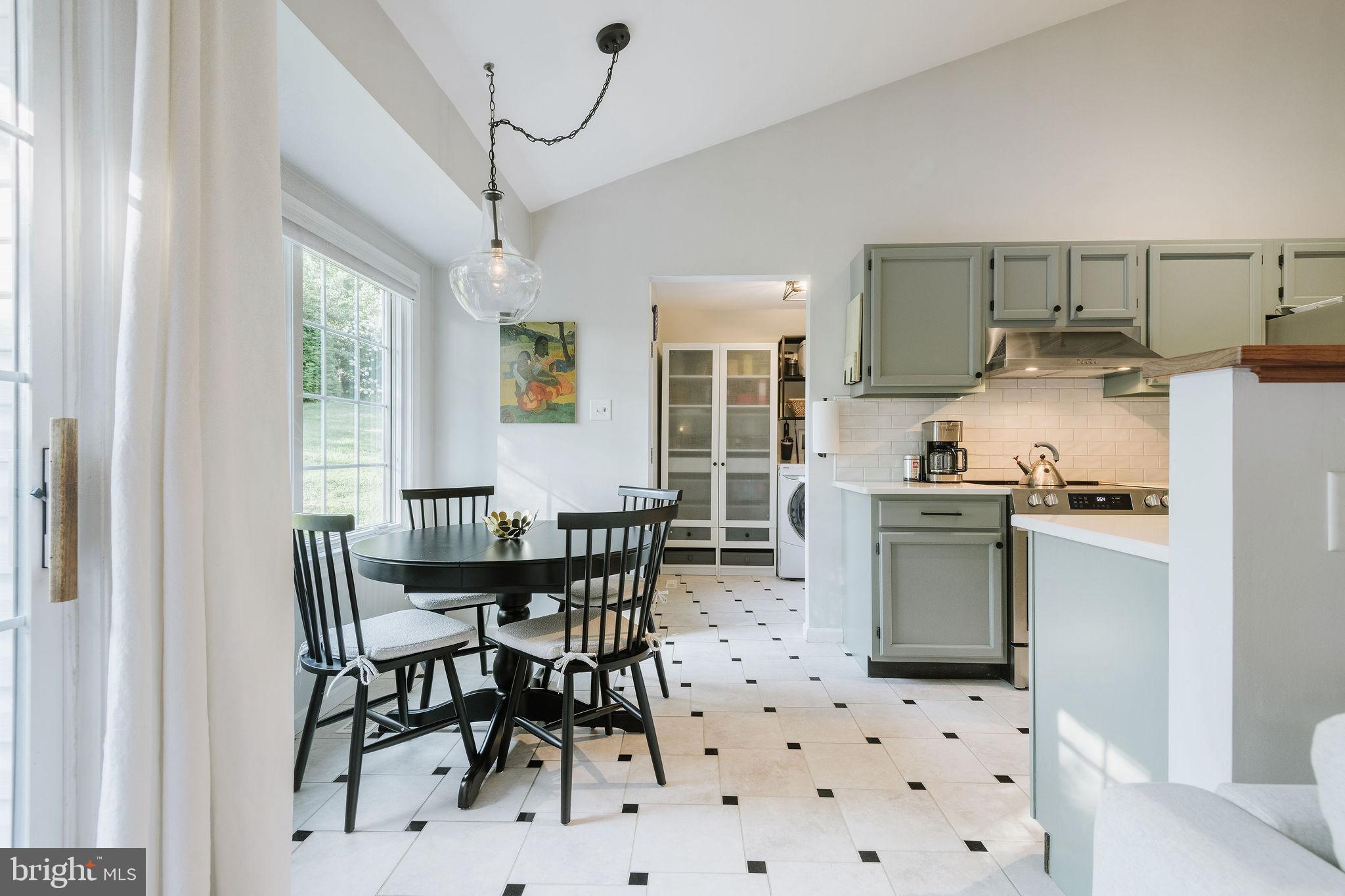 DAVENPORT MEADOWS - Residential