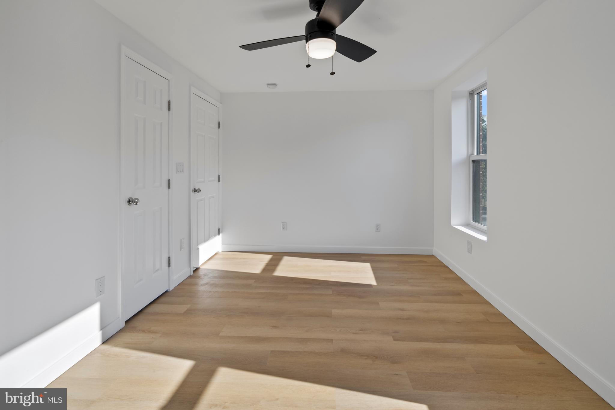 HOLLINS-ROUNDHOUSE HISTORIC DISTRICT - Residential Lease