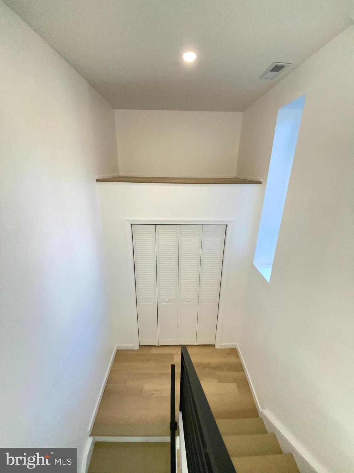 HOLLINS-ROUNDHOUSE HISTORIC DISTRICT - Residential Lease