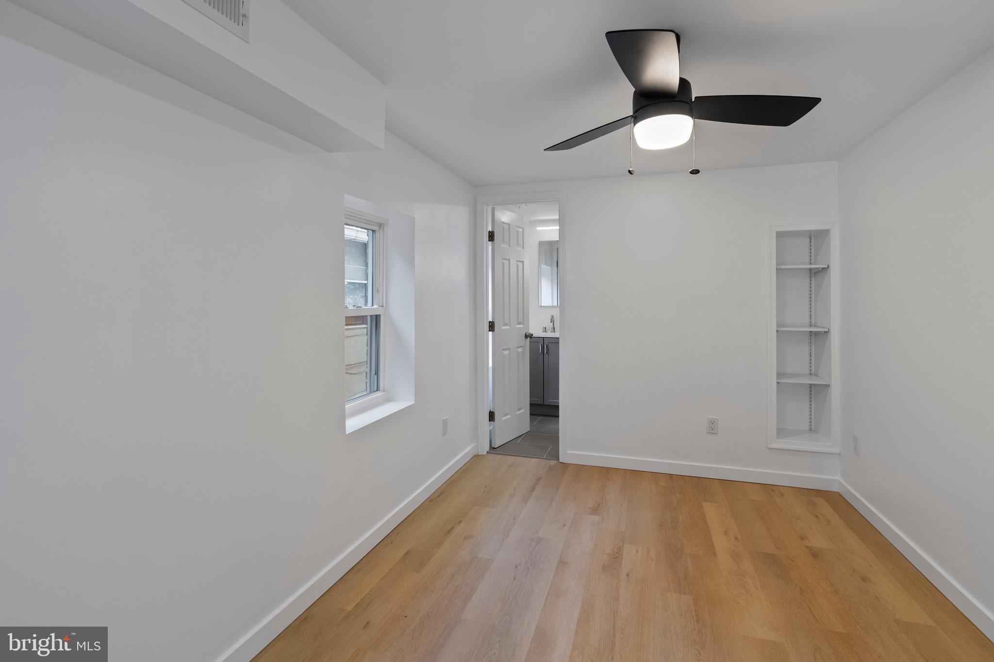 HOLLINS-ROUNDHOUSE HISTORIC DISTRICT - Residential Lease