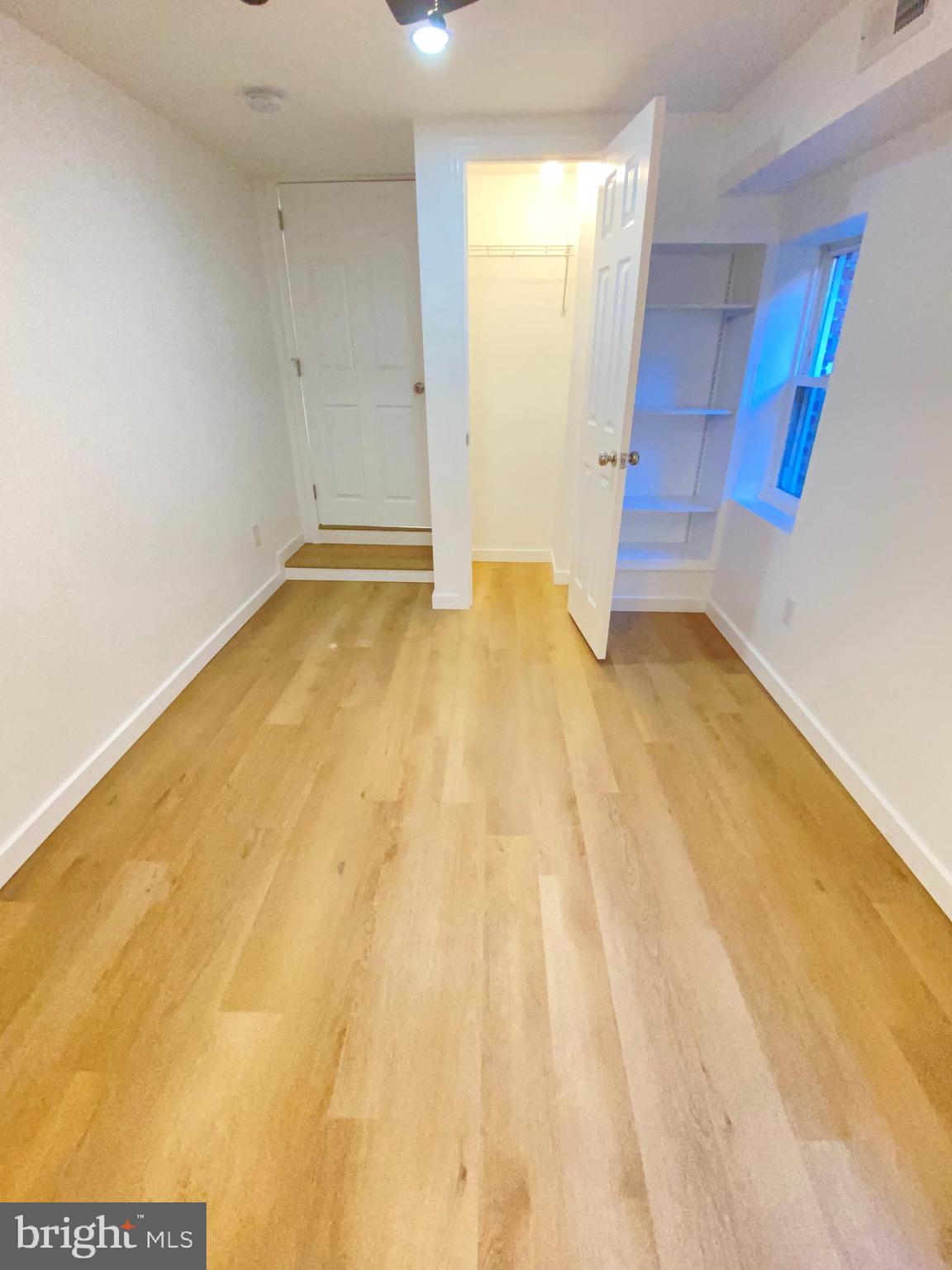 HOLLINS-ROUNDHOUSE HISTORIC DISTRICT - Residential Lease