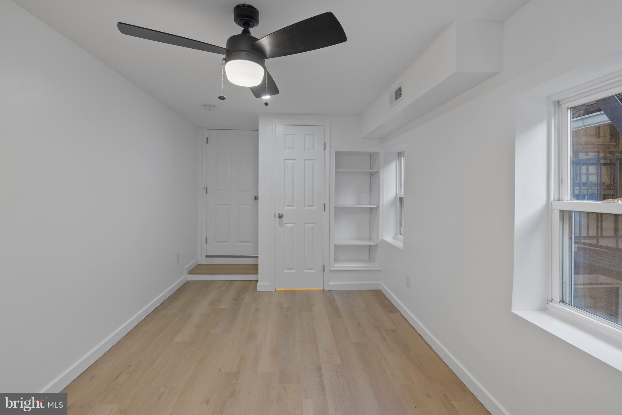 HOLLINS-ROUNDHOUSE HISTORIC DISTRICT - Residential Lease