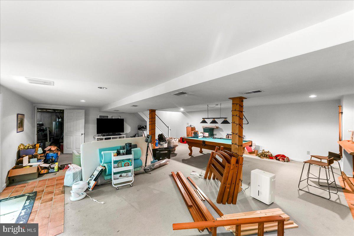WEST GLEN - Residential