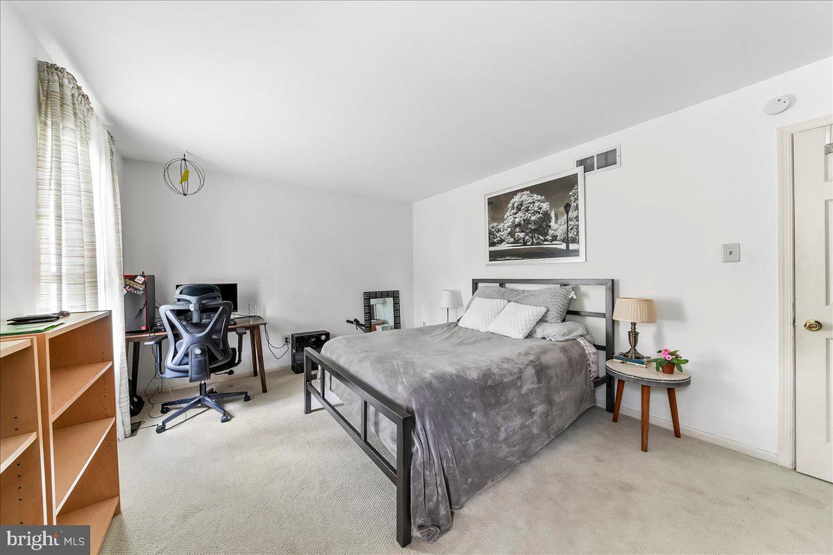 WEST GLEN - Residential