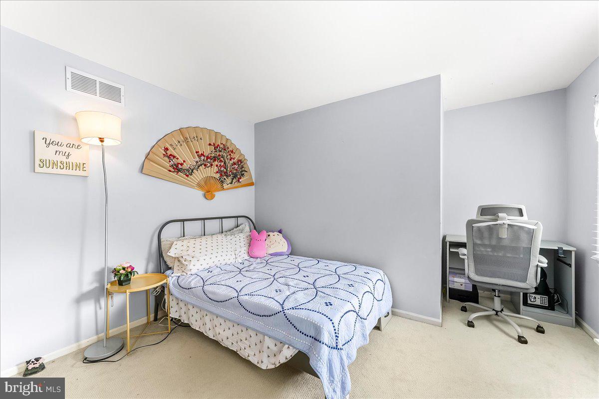 WEST GLEN - Residential