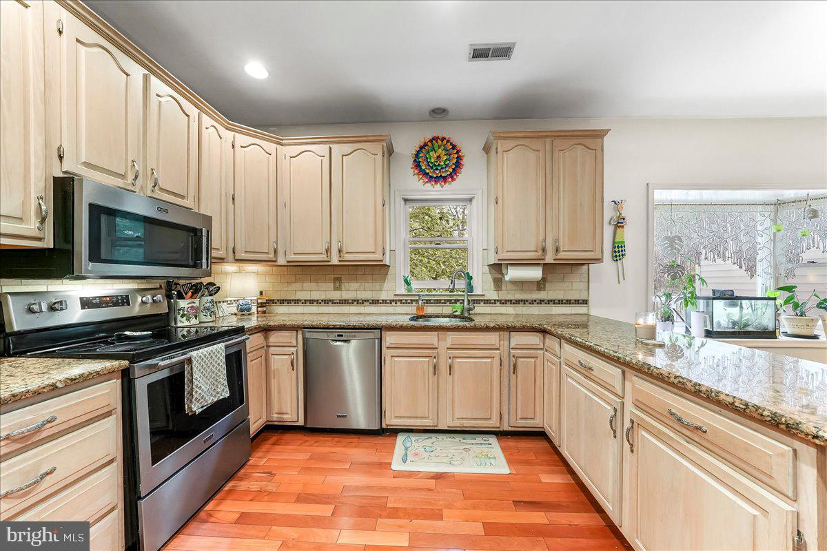 WEST GLEN - Residential